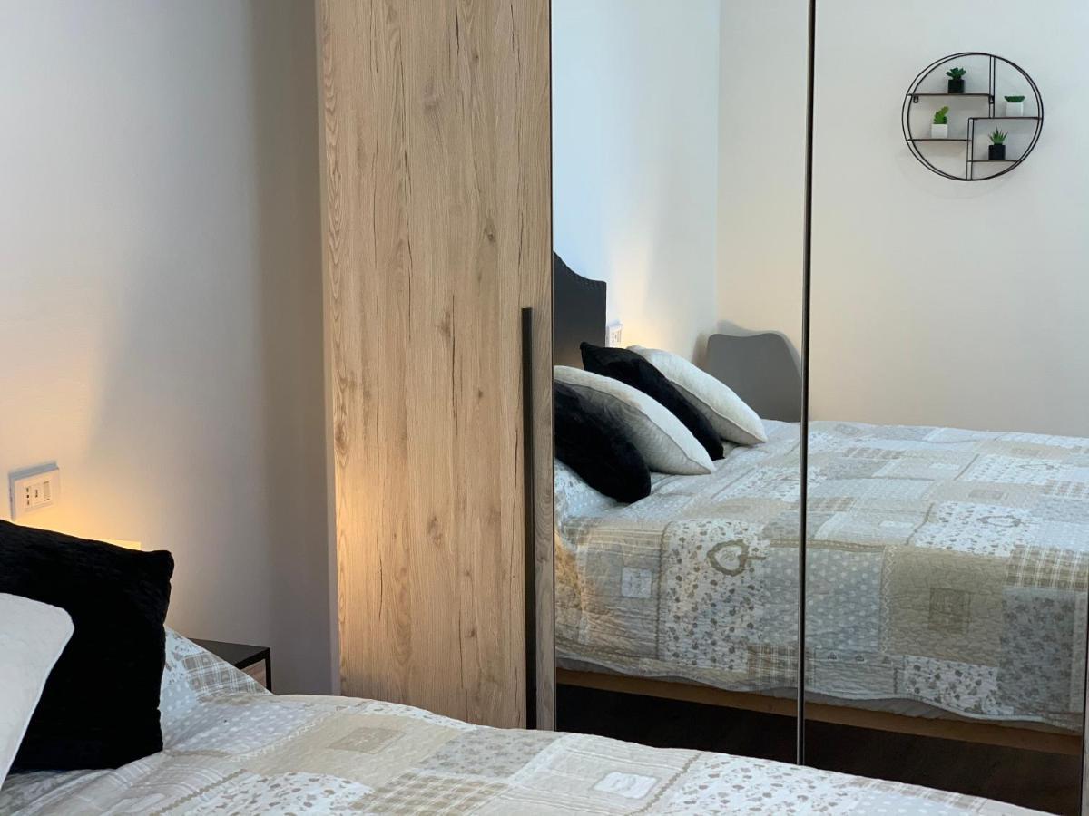 Smartspot Rosia Apartment Bagian luar foto
